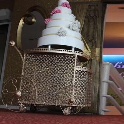 Büyük Taşlı Pasta Servis Arabası Büyük Taşlı Pasta Servis Arabası